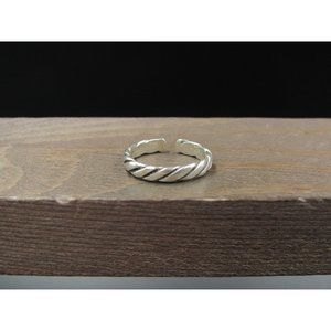 Size 4 Sterling Silver Braid Pattern Toe Band Ring Vintage Statement Engagement